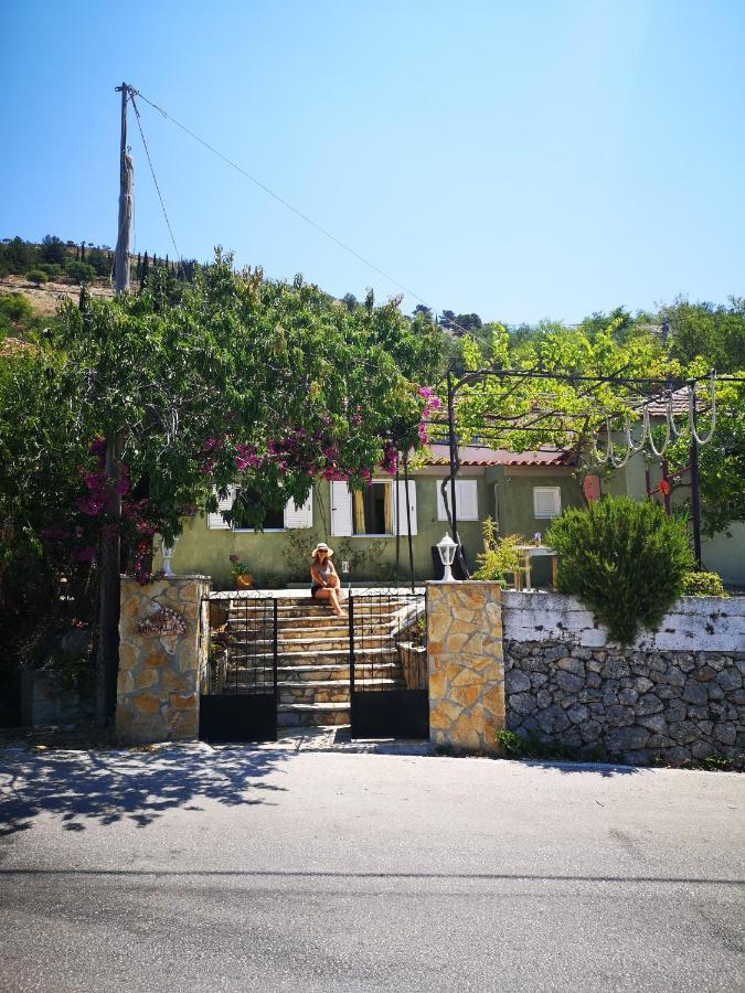 Villa Amygdalia Dilináta Exterior foto